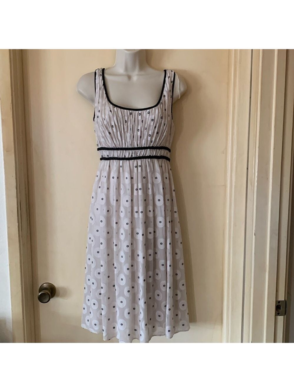 Adrianna Papell cream and black chiffon Grecian goddess dress size 6